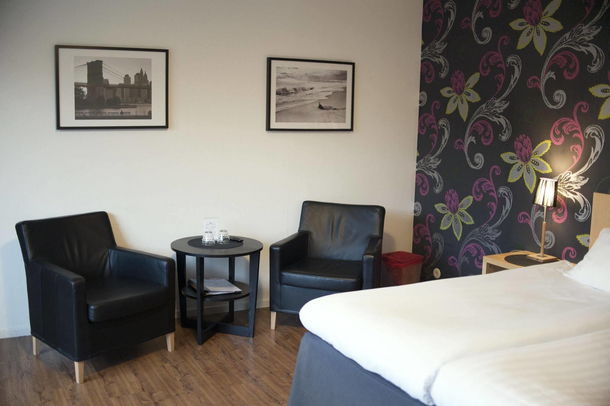 Centralhotellet Vetlanda Buitenkant foto